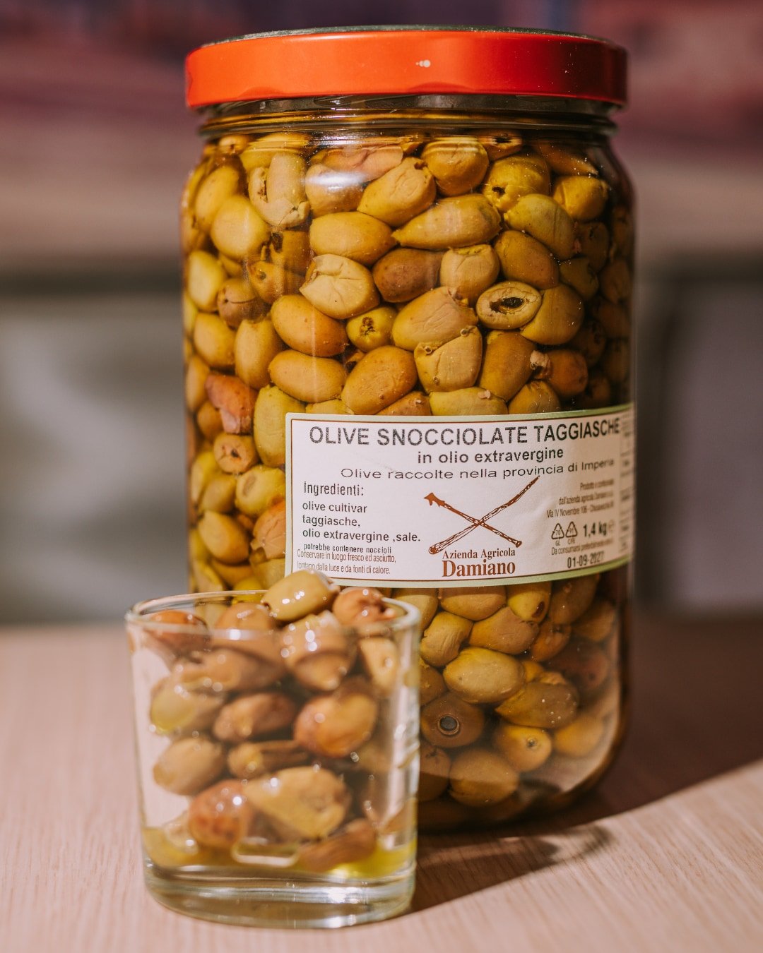Olives taggiasche dénoyautées à l’huile d’olive, récoltées dans la province d’Imperia, sélectionnées par la Trattoria Bella